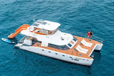 Phuket: Coral Island Laid-Back Morning Tour with Snorkeling Relaxing Yacht Cruise (Hotel Pickup)