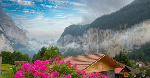Interlaken: Insta-Perfect Walk with a Local