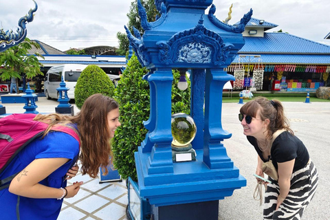 Chiang Rai:Guided Highlights Full-Day Tour-FREE LUNCH BUFFET Experience the Wonders of Chiang Rai with Free Thai Buffet