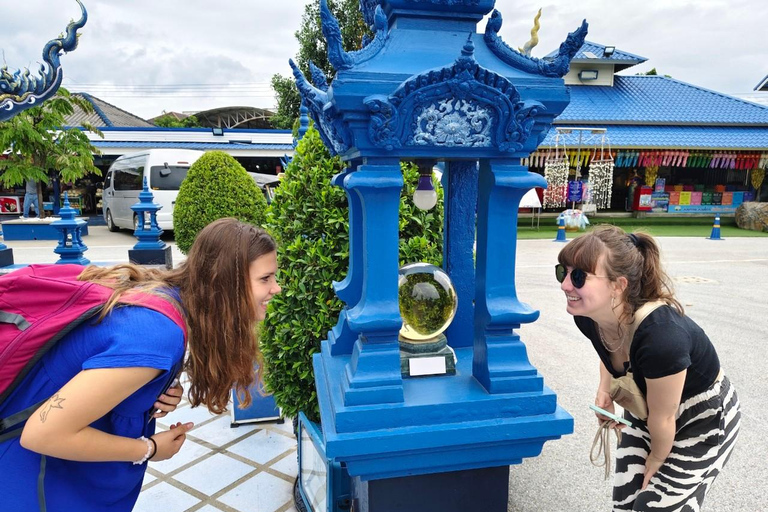 Chiang Rai:Guided Highlights Full-Day Tour-FREE LUNCH BUFFET Experience the Wonders of Chiang Rai with Free Thai Buffet