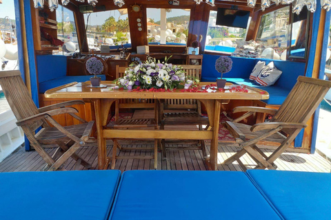 Bodrum: tour privato in barca con snorkeling e pranzo