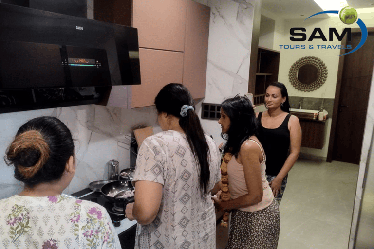 Agra Cooking Session and Dine with Agraites