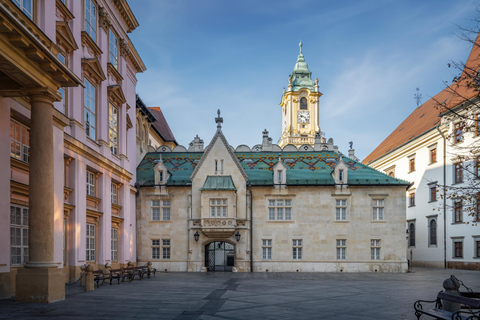 Bratislava: tour guiado a pie por el casco antiguo y el castilloBratislava: visita guiada a pie por el casco antiguo y el castillo con narración completa