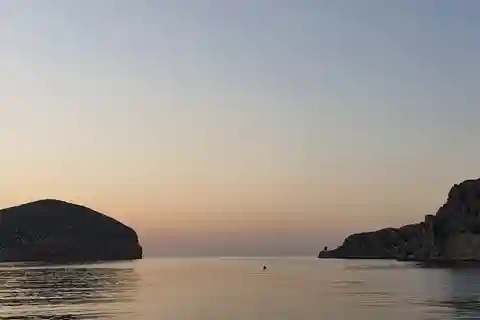 Andratx : Excursion en bateau au coucher du soleil Andratx - Dragonera + plongée en apnée