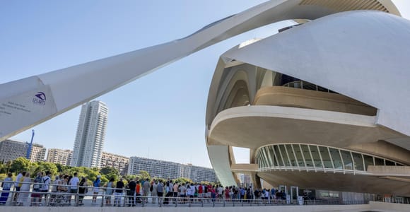 Valencia: Entrance - Visit the Palau de Les Arts with a guide