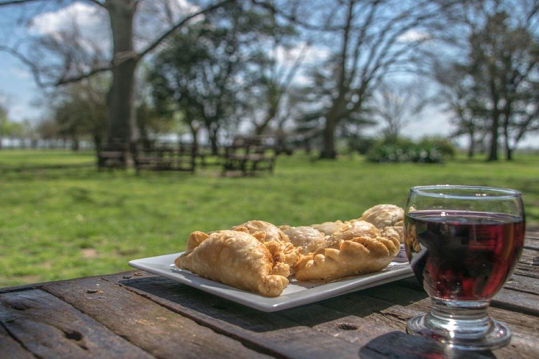 从布宜诺斯艾利斯出发：埃尔翁布德阿雷科（含接送服务）从布宜诺斯艾利斯出发：阿雷科的奥姆布树，含接送服务