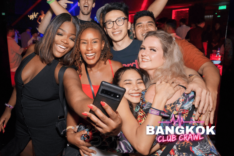 Bangkok: Bar & Club Crawl ervaring