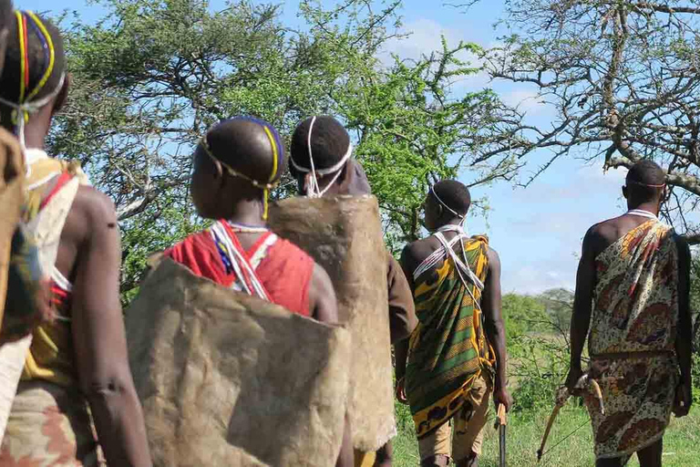 Lake Eyasi 3-Tage-private Tour mit dem Hadza-Stamm3-tägige private Tour am Eyasi-See mit dem Hadza-Stamm