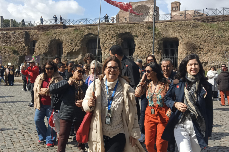 Roma: Tour a piedi del Colosseo, del Palatino e del Foro RomanoTour di gruppo in inglese