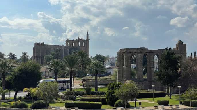 Nicosia en Famagusta in het Roemeens