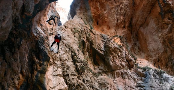 Benidorm-Alicante: "Garx" dry canyoning in Bolulla-Callosa d&#39;en Sarrià