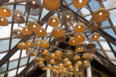 Arusha: Guided City Walking Tour