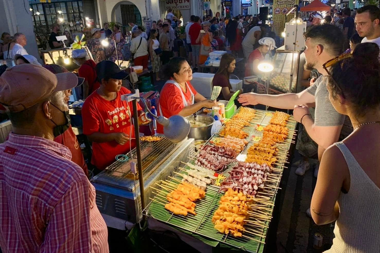 Tour della vita notturna di Phuket: avventura tra i bar e i club VIP di PatongTour della vita notturna di Phuket: tour dei bar e dei club con ingresso gratuito