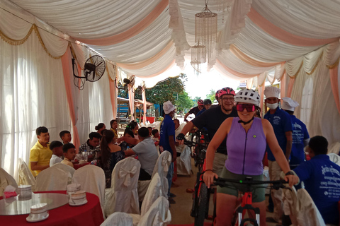 Cambodia: 7-Day Cycling Tour from Phnom Penh to Siem Reap