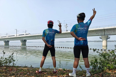 Shanghai: Dianshan Lake and Yuandang Rainbow Bridge Tour