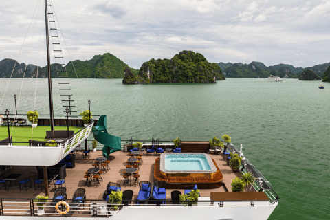 Hanoi: 2-dagars Halong-Lan Ha Bay BEST SELLER 5* kryssning balkong