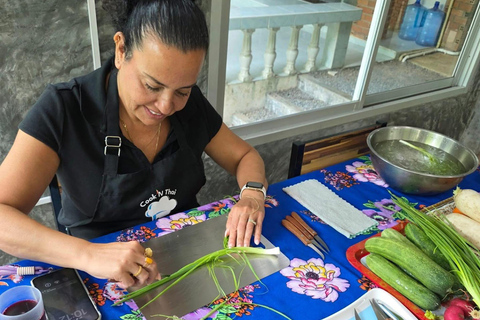 Phuket: Thai Cooking Class with Organic Garden Tour