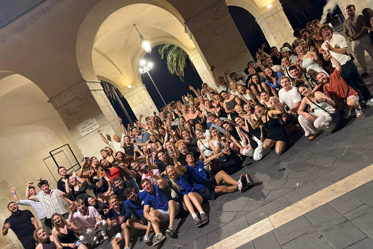 Party Bar Crawl in Nice with 10+ free shots and drink deals!