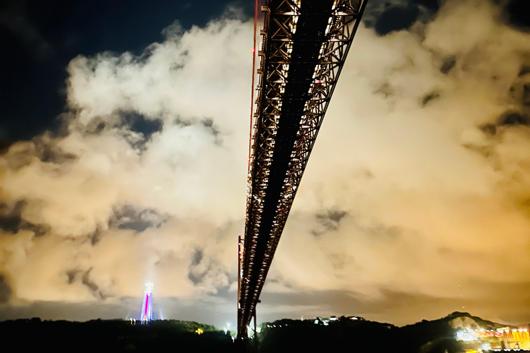 New Year’s Eve Luxury Boat – DJ, Buffet & Open Bar