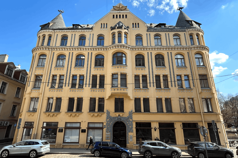 Riga: Old Town Walking Tour with a Local Guide Riga: Old Town Walking Tour with a Local Guide in Spanish