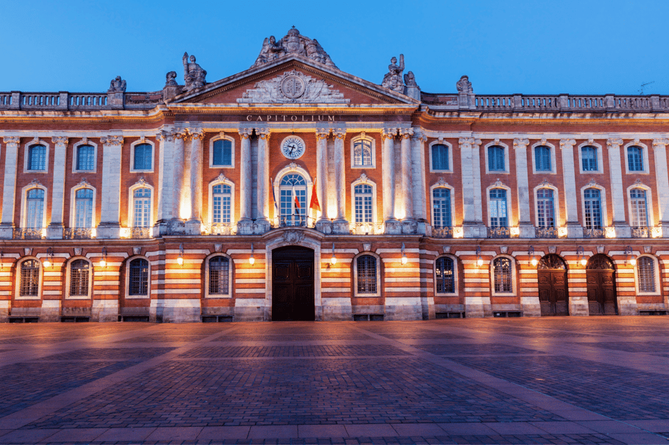 Toulouse: First Discovery Walk and Reading Walking Tour | GetYourGuide