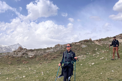 3 day trekking between mountain villages Khinaliq - Qriz Baku: 3 day trekking aroud mountain villages Guba - Khinalig
