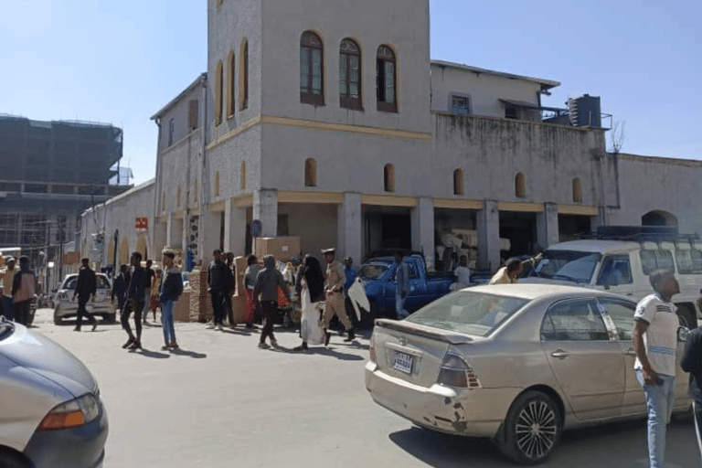 Authentic Addis Ababa Tour: Museum, Merkato & Coffee Ritual