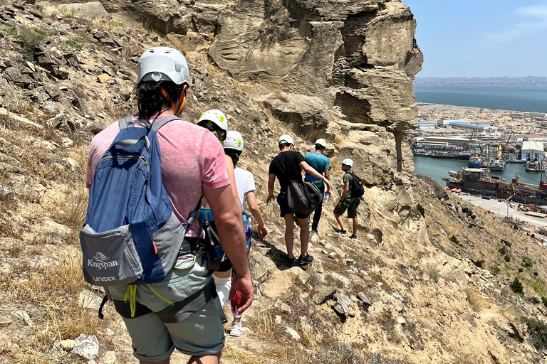 Baku: Rock Climbing Experience with Guide and Gear