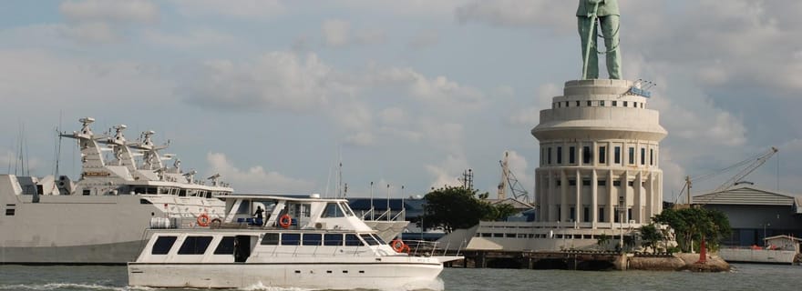 VILLE DE SURABAYA : EXCURSIONS AVEC LOCATION DE VOITURE PRIVÉE AVEC CHAUFFEUR