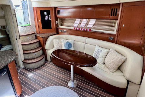 Miami: Private Yacht Charter with Drinks 6-Hour Charter