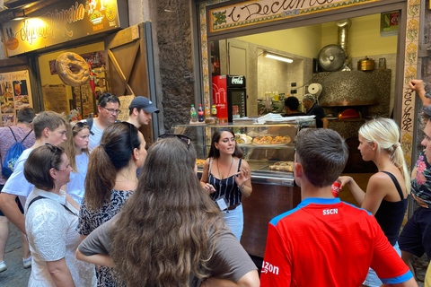 Nápoles: Recorrido gastronómico callejero por el centro histórico con un experto