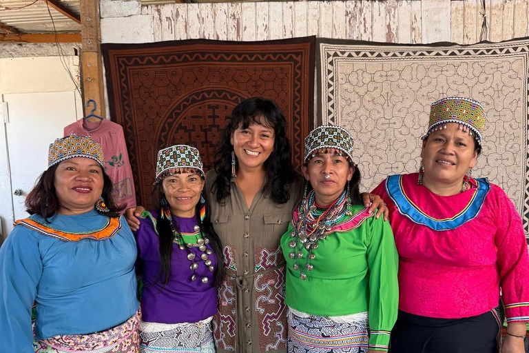 Lima: Cultural activity about the art of Shipibo women in a museum
