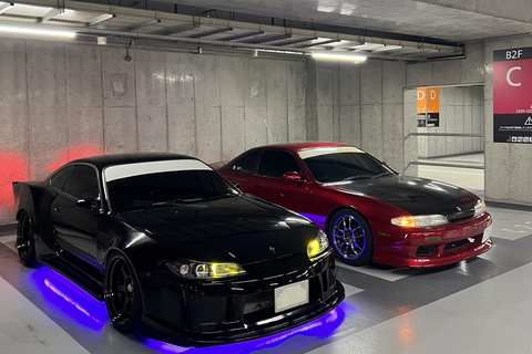 Tour JDM / Drift Bezoek te voet Tokyo met een driftrijder.Tour JDM / Drift te voet in Tokio met een driftrijder.