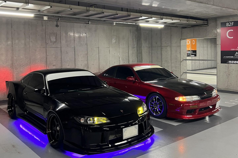 Tour JDM / Drift Bezoek te voet Tokyo met een driftrijder.Tour JDM / Drift te voet in Tokio met een driftrijder.