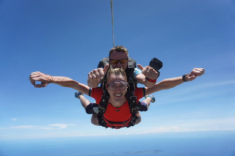 Thaïlande : Saut en parachute en tandem au-dessus de la côte estPas d&#039;enlèvement nécessaire