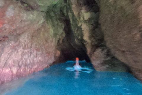 Jávea: Passeio de caiaque desde a praia de Granadella até às grutas marinhas