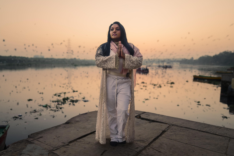 Delhi: meditación espiritual y paseo en barco con un músico folclóricoDelhi: meditación espiritual y paseo en barco con un músico folclórico como guía