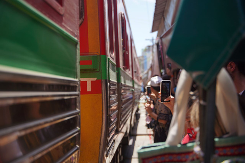 Bangkok: Passeio pelo mercado ferroviário de Maeklong e pelo mercado flutuantePonto de encontro no River City Bangkok