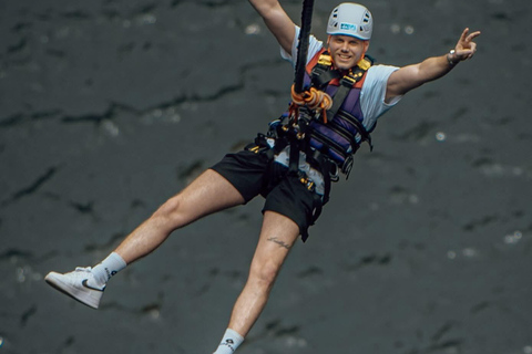 From Kandy: Lakshapana Waterfall Bungee Jump with Pickup