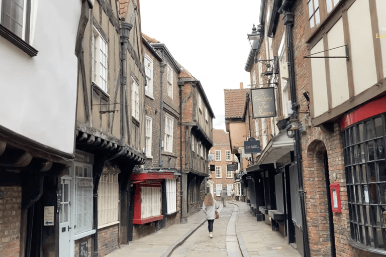 York Medieval: Complete Walking City Tour, In Spanish