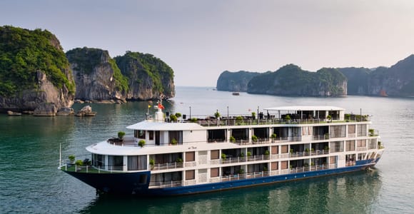 From Hanoi: 2-Day Halong Bay Cruise with 6 Star Cruise