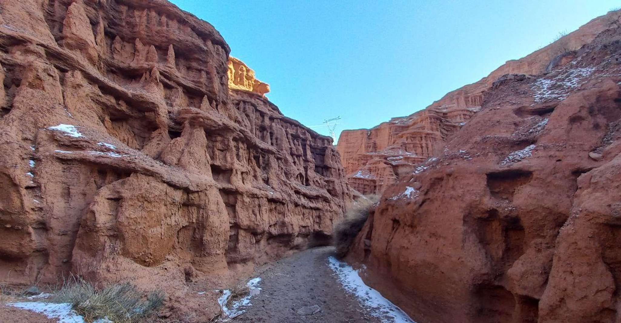 Explorar Immense Issyk kul lake & Kok Moynok Canyons - Hizvo