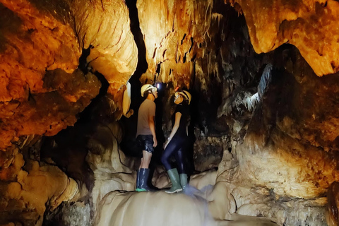Yogyakarta: Goa Cerme Cave Trek with Guide and Gear