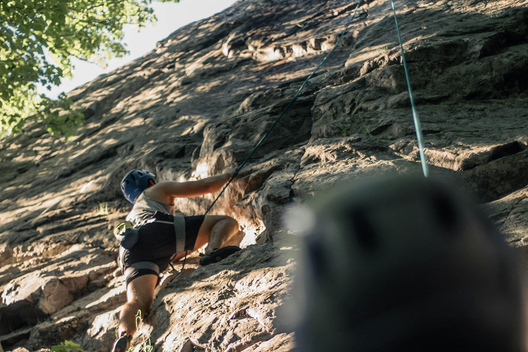 Escalada em Hattiban: Abraça a aventura