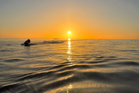 Passeio de JetSki ao longo da costa de Maspalomas.