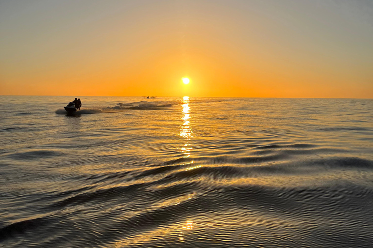 Passeio de JetSki ao longo da costa de Maspalomas.