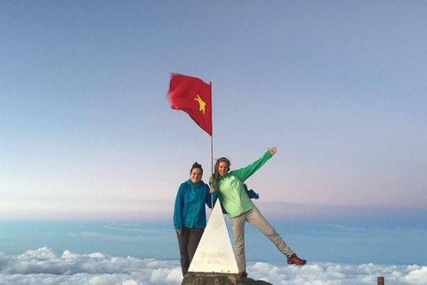 Hanoi: Group/Private Tour 2-Days Sapa with 5 stars Hotel Hanoi: Private Tour 2-Days Sapa with 5 stars Hotel