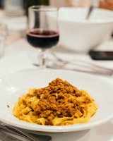 Bologna, Walking Food Tour mit einem lokalen Guide - Hizvo