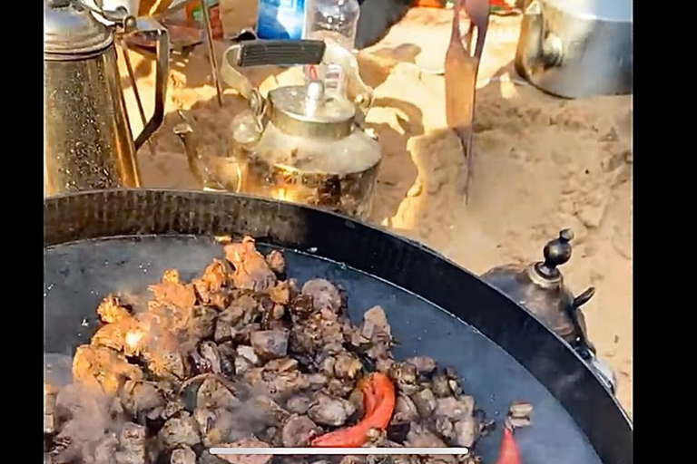 Jeddah or Mecca: Desert cooking class with a local dinner