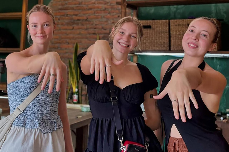 Bali: Aula de joalharia em Seminyak com 7 gramas de prata